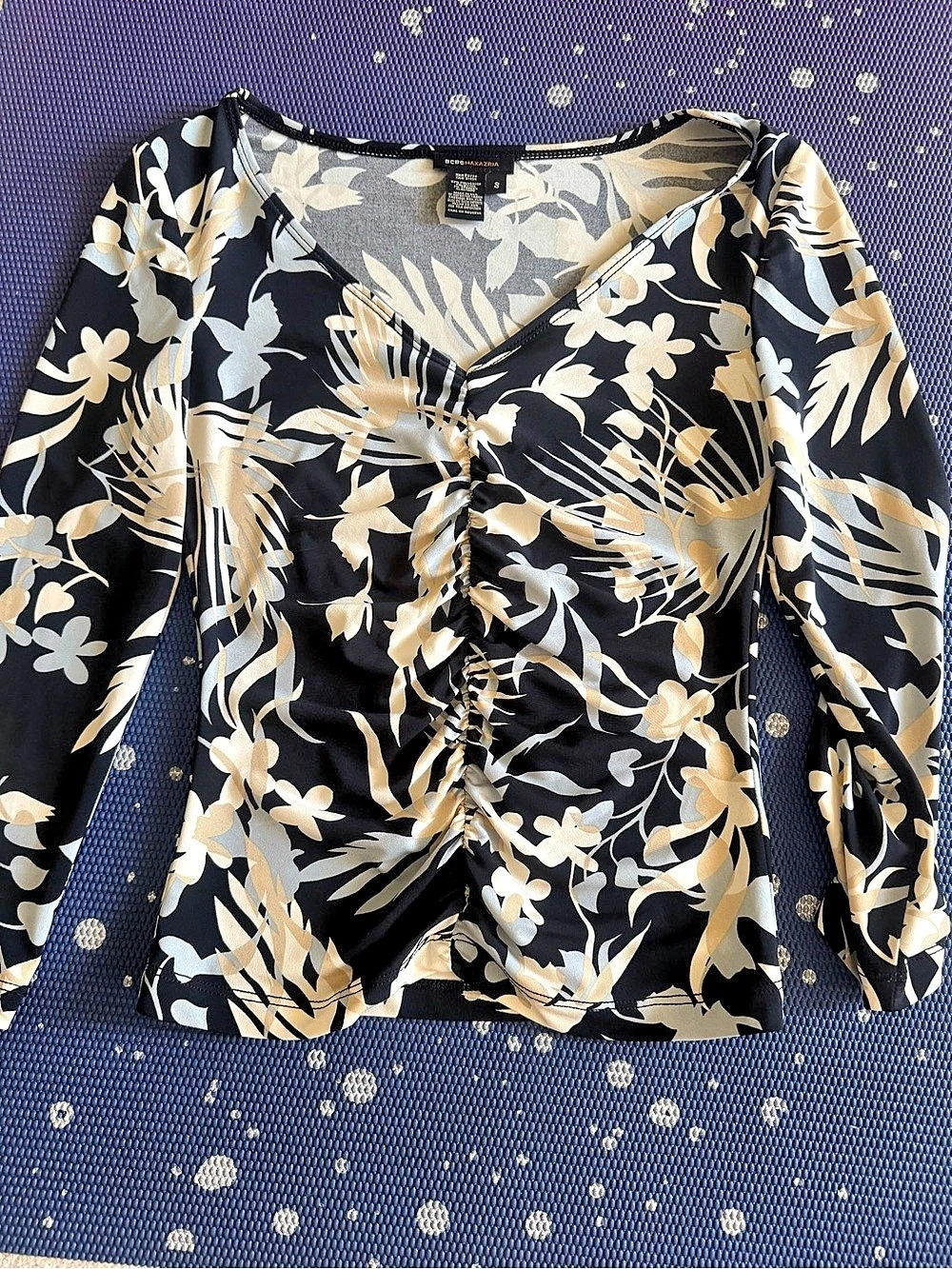 BCBGMAXAZRIA RHR-4533 Floral Ruched Blouse in Black & White Size Small